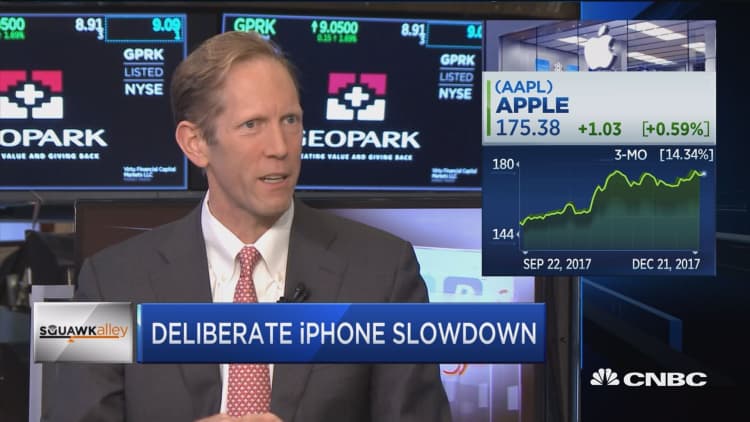 Henry Blodget on iPhone slowdown news: Problem is around the secrecy at Apple