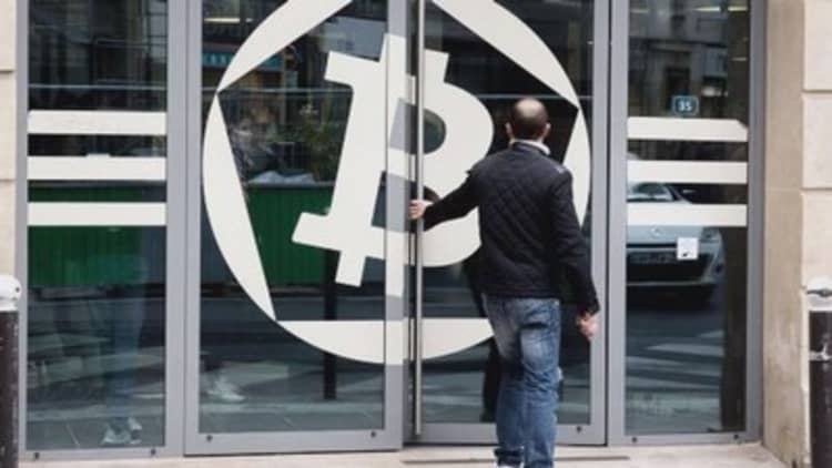 Securities regulator warns investors not to get fooled by bitcoin scams