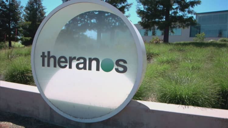 Theranos dodges bankruptcy after $100 million loan: Report