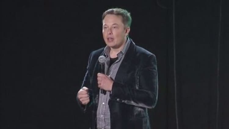 Analyst slashes Tesla Model 3 Q4 forecast by nearly 70%