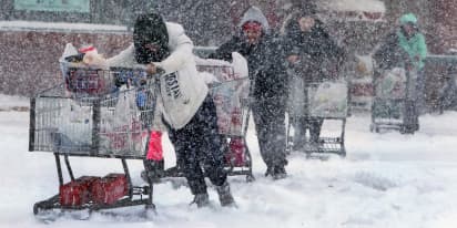 Boston cleans up in aftermath of 'bomb cyclone'