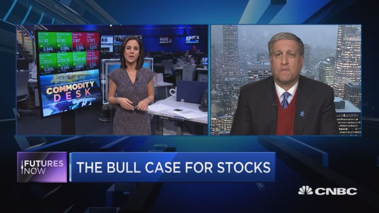 Wall Street bull: Stocks could hit an ‘air pocket’ mid-year before continuing higher, says Federated