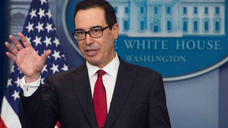 Mnuchin discusses tax withholding tables at White House briefing