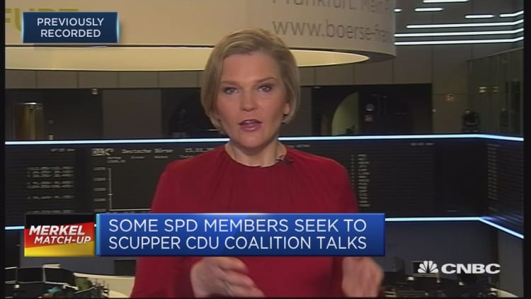 Some SPD members seek to scupper German coalition talks