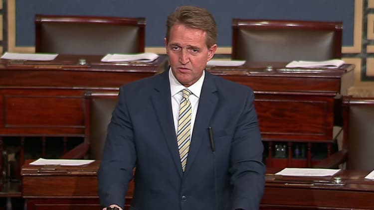 Jeff Flake delivers searing condemnation of Trump's war on the press
