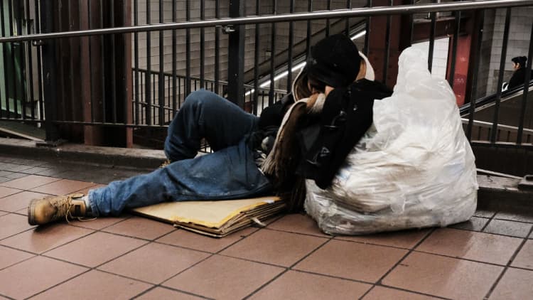 Mayor De Blasio plans to open homeless shelter in posh NYC neighborhood