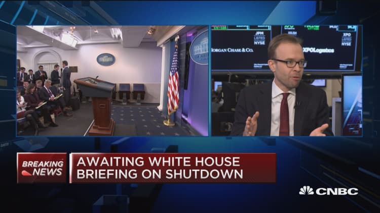 Goldman Sachs chief economist discusses the economic effects of a government shutdown