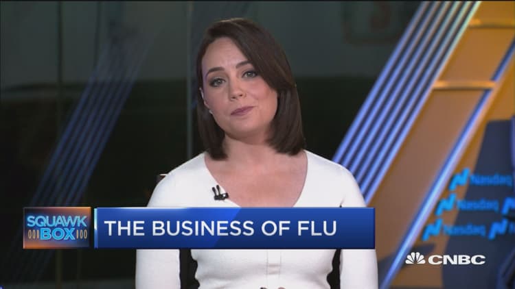 Health care experts urge workers to stay home if they are sick with flu