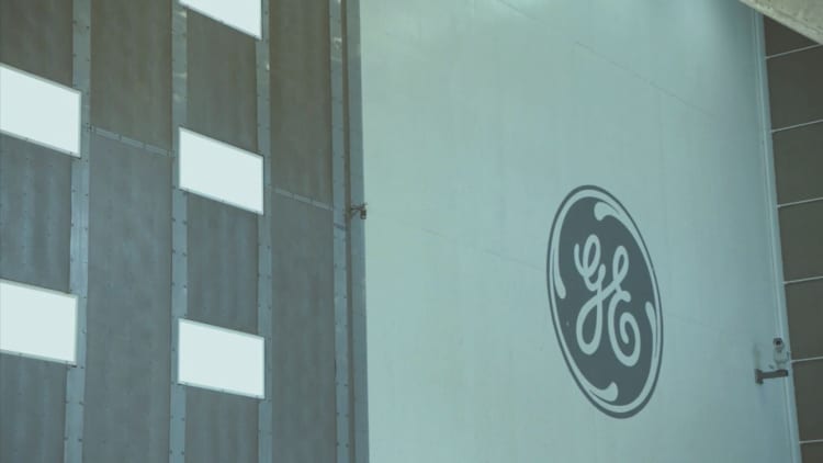 General Electric shares are plummeting on an epic selloff