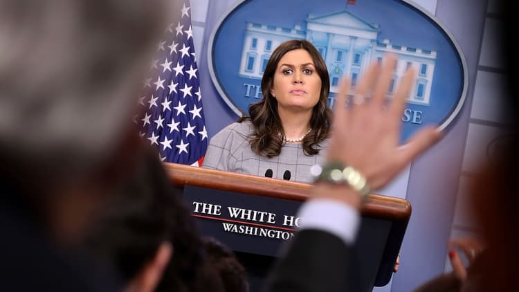 White House: Believe in US dollar as a free-floating currency