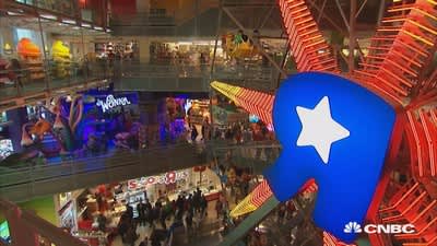 Toys R Us To Close 180 S Across The