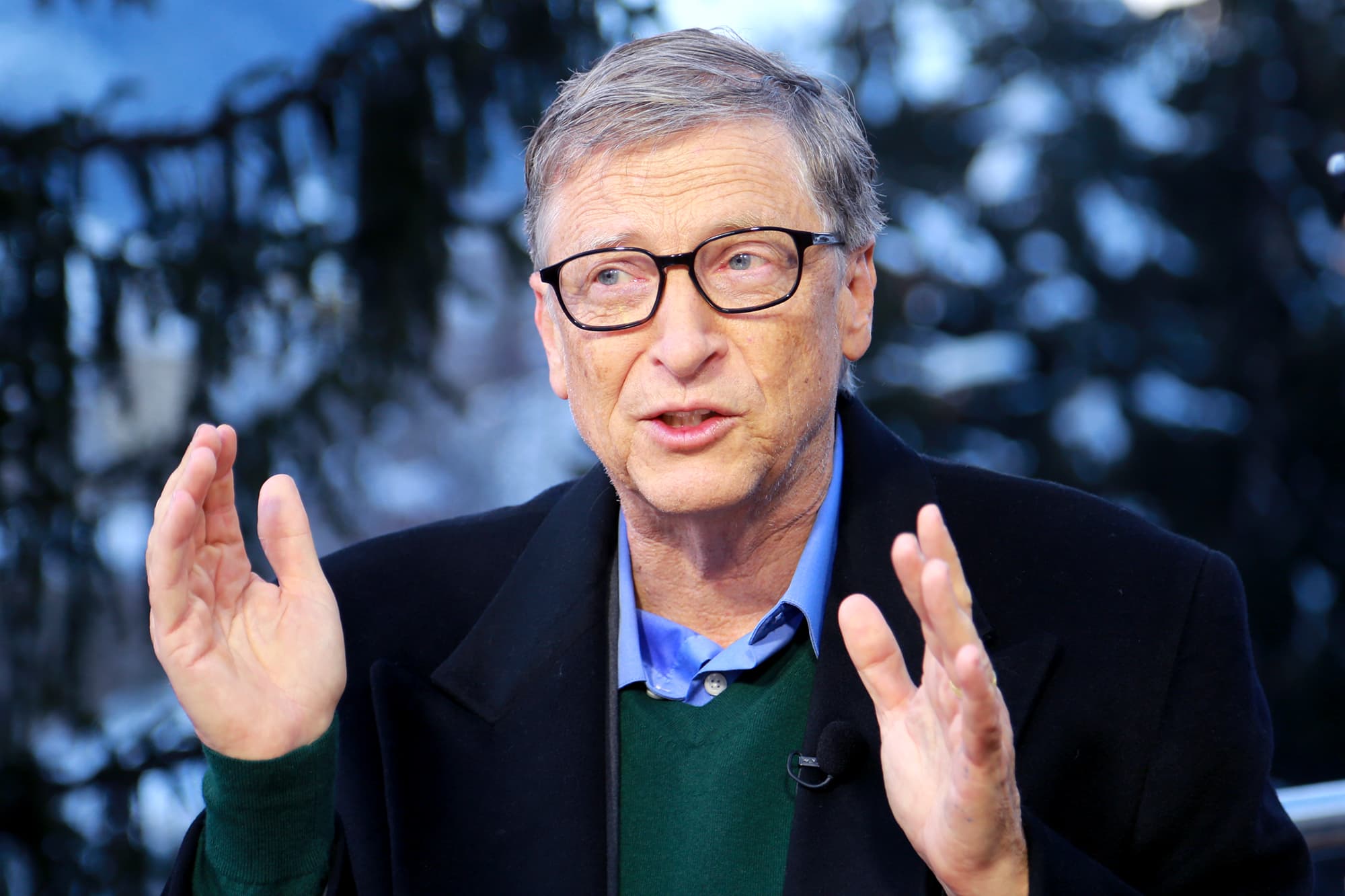 Bill Gates says he will fly less to fight climate change