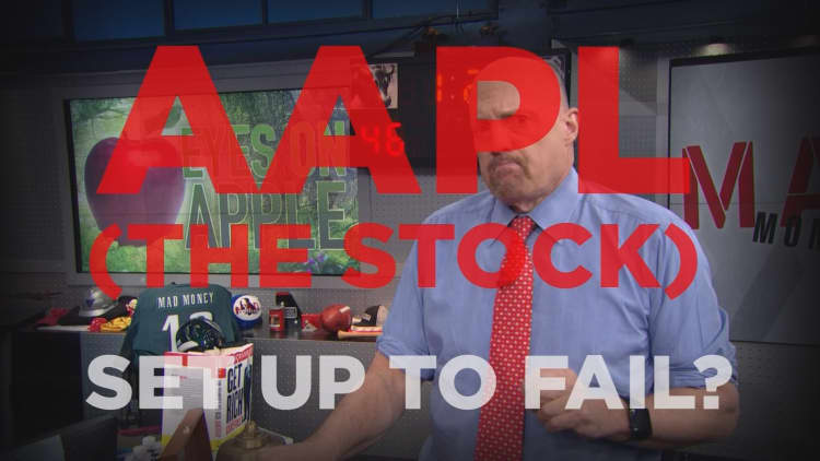Cramer Remix: Why Apple’s stock has been set up to fail