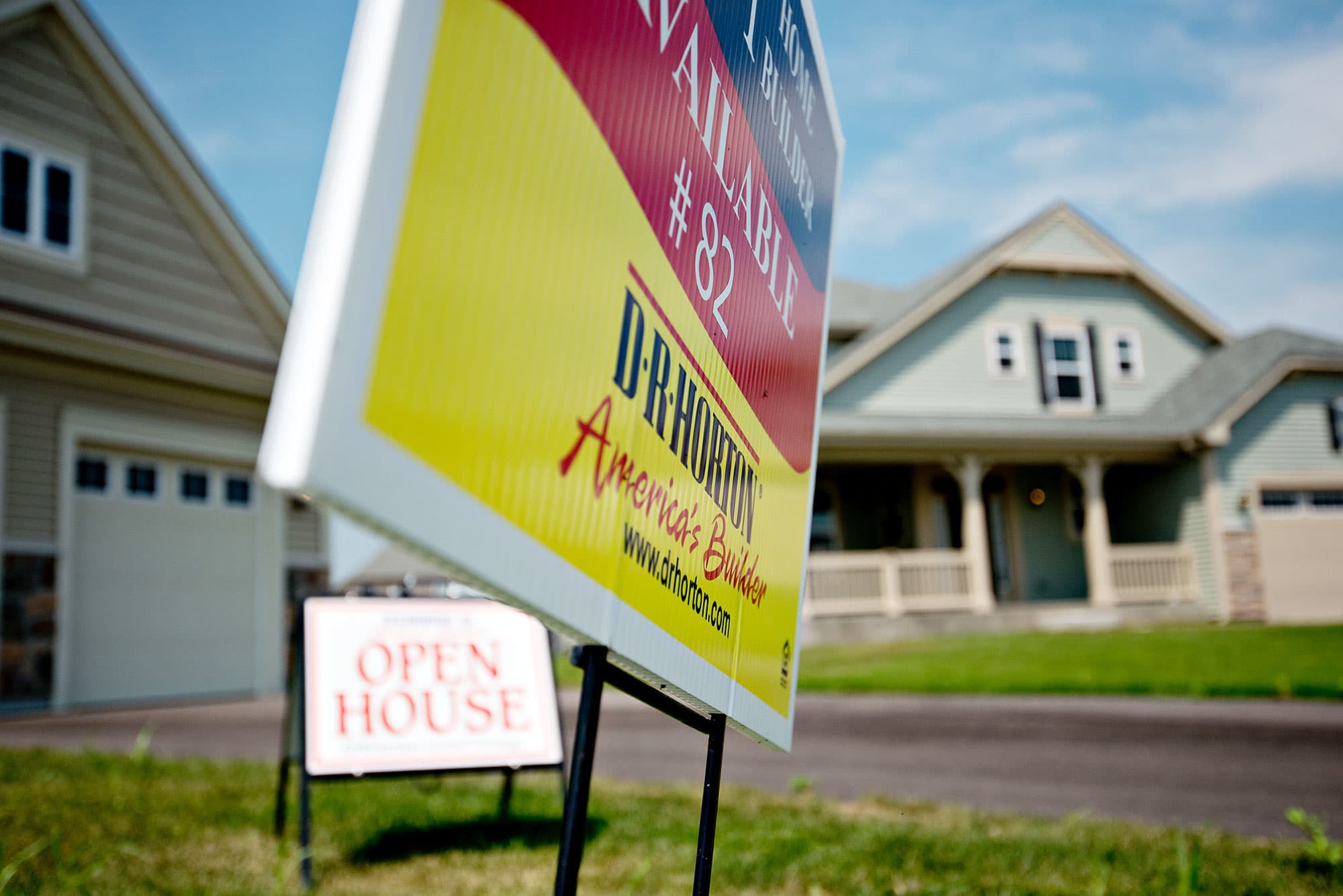 November new house sales fall more than expected, construction inventories fall