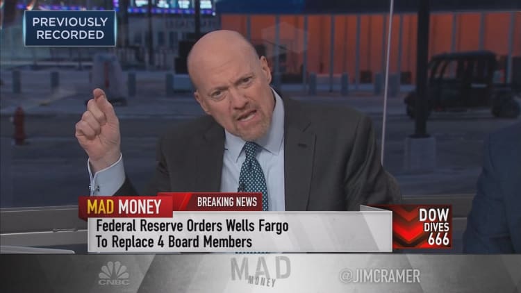 Cramer weighs in on Fed's action against Wells Fargo
