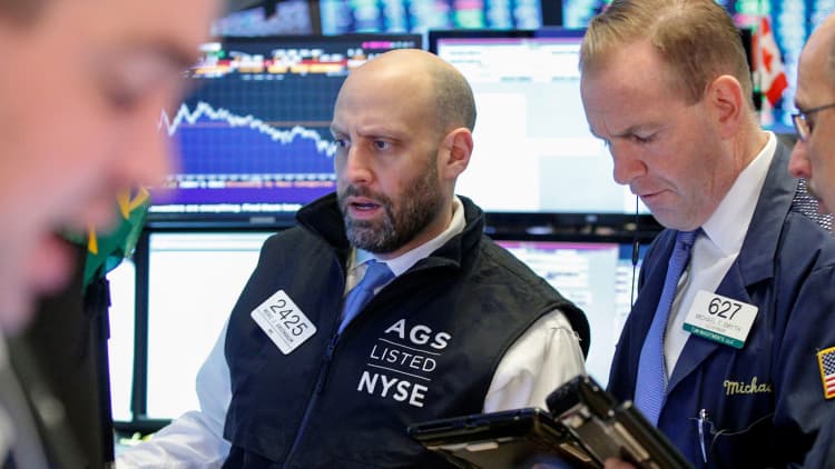 Dow rebounds from early 567-point loss