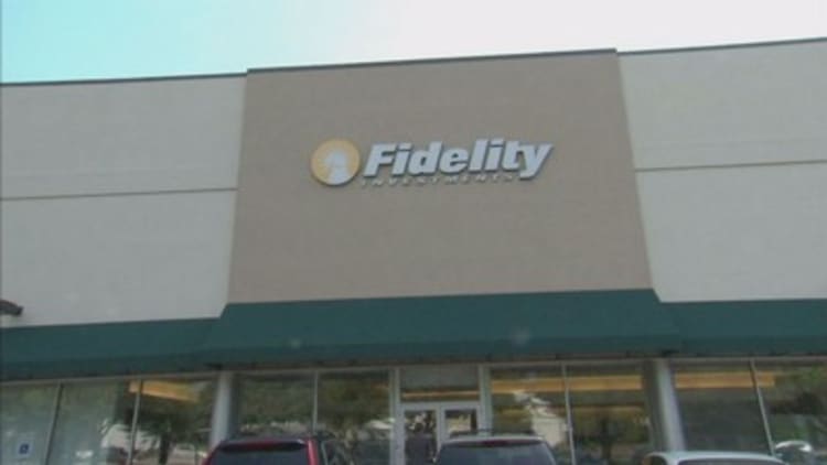 Broker websites including Fidelity report outages during wild trading in US markets