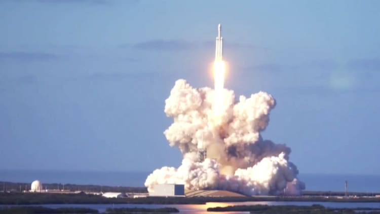 SpaceX just launched its most powerful rocket ever