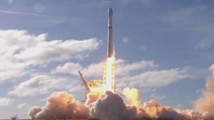 SpaceX launches its most powerful rocket ever