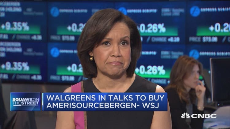 Walgreens weighs bid for drug distributor AmerisourceBergen