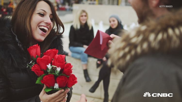 Americans spend nearly $20 billion on Valentine's Day—here's what might be expected of you