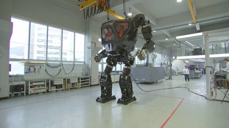 CNBC takes a ride in a 13-foot, 1.6 ton walking robot