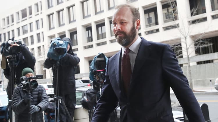 Former Trump campaign official Rick Gates pleads guilty