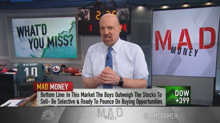 A potential dip? Cramer's favorite market indicator