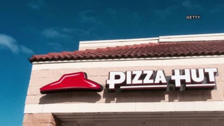 Pizza Hut tapped as the new NFL sponsor after Papa John's fallout