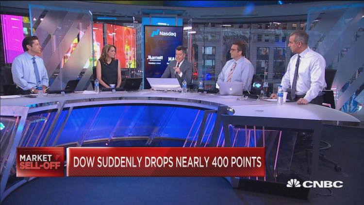 Dow suddenly drops nearly 400 points