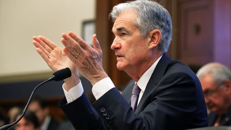 Powell: 'Sensible' for community banks to be exempt from Volcker rule