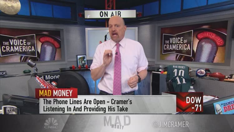 Cramer's strategy session: Don't bottom-fish in Walmart's stock just yet