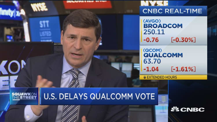 US delays Qualcomm vote for review