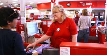 Pay-ratio rule dings retail industry for opportunities it creates for part-timers