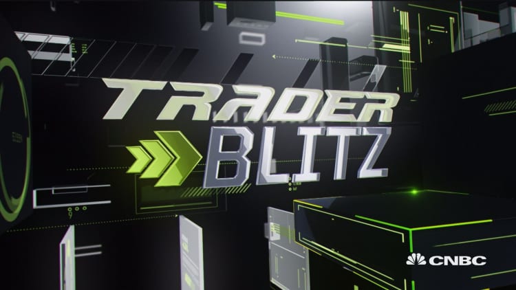The new big bull on Netflix, and more in the trader blitz