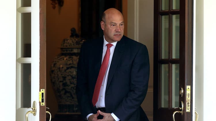 Market reacts to threat of tariffs and Cohn resignation