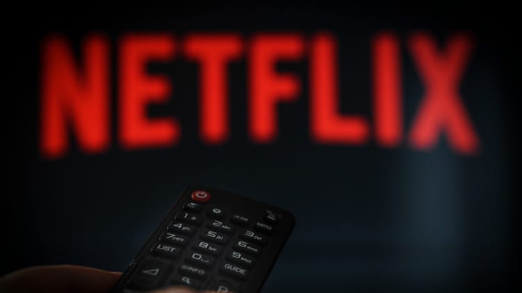 Netflix is on fire right now: Analyst
