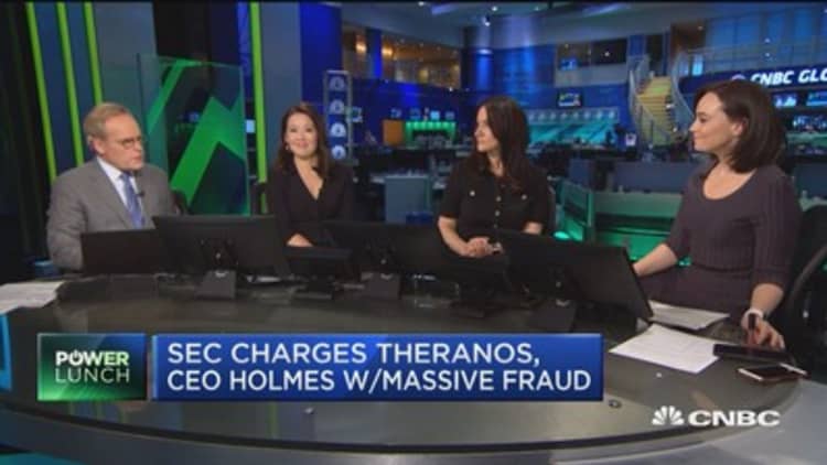 Theranos CEO Elizabeth Holmes settles with SEC, agrees to pay fine