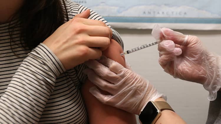 Modern medicine seeks universal flu vaccine