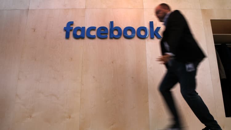 Facebook could be 'stuck in the mud' for next 6-12 months: Pro