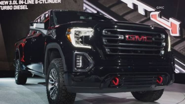 GMC unveils an off-road truck to take on Jeep and the Ford Raptor
