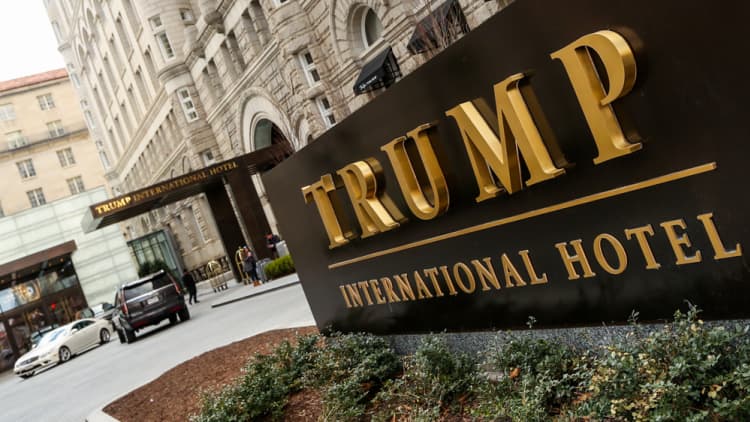 The Trump Organization has stopped trying to sell the Trump International Hotel in D.C.