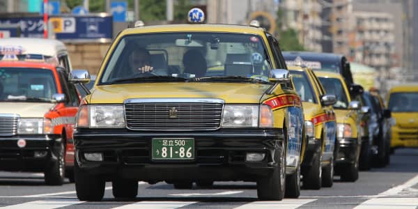 Japan's big brands are trying to shake up its taxi industry