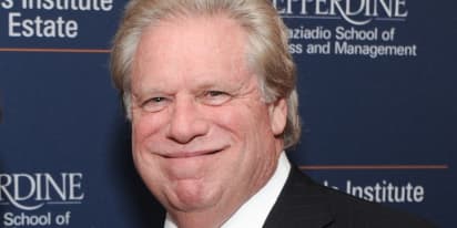 Feds reportedly raided GOP moneyman Broidy for records on Trump admin associates