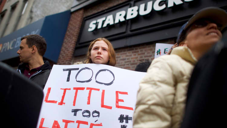 Starbucks closes 8,000 stores for racial bias training