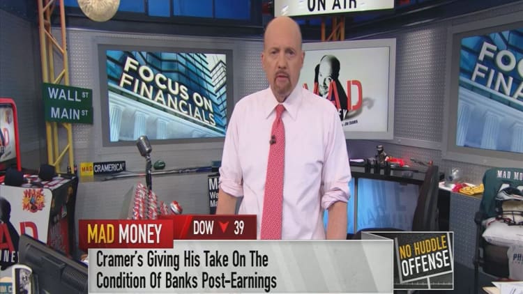 Cramer disagrees with Wall Street's 'downbeat' bank outlook