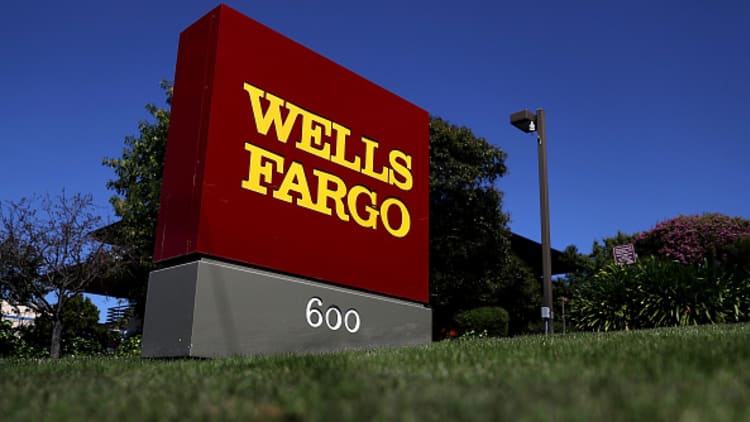 Wells Fargo agrees to $1 billion settlement with Feds