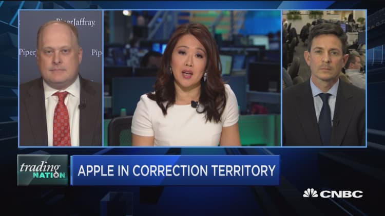 Trading Nation: Apple in correction territory
