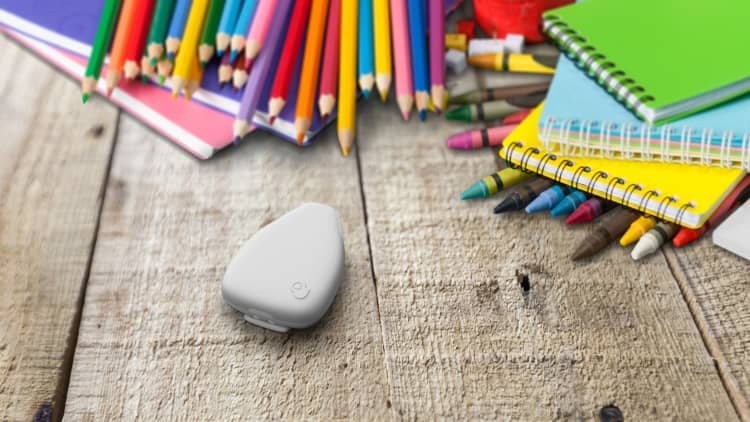 This device can track your child or pet even if they are in another country