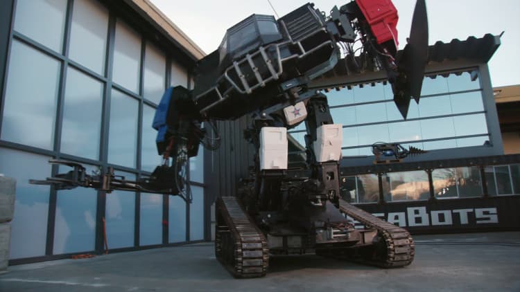 Jay Leno pilots a $2.5 million giant fighting robot